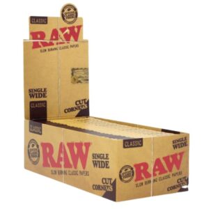 RAW CLASSIC SINGLE WIDE CUT CORNERS ROLLING PAPERS 50PCS